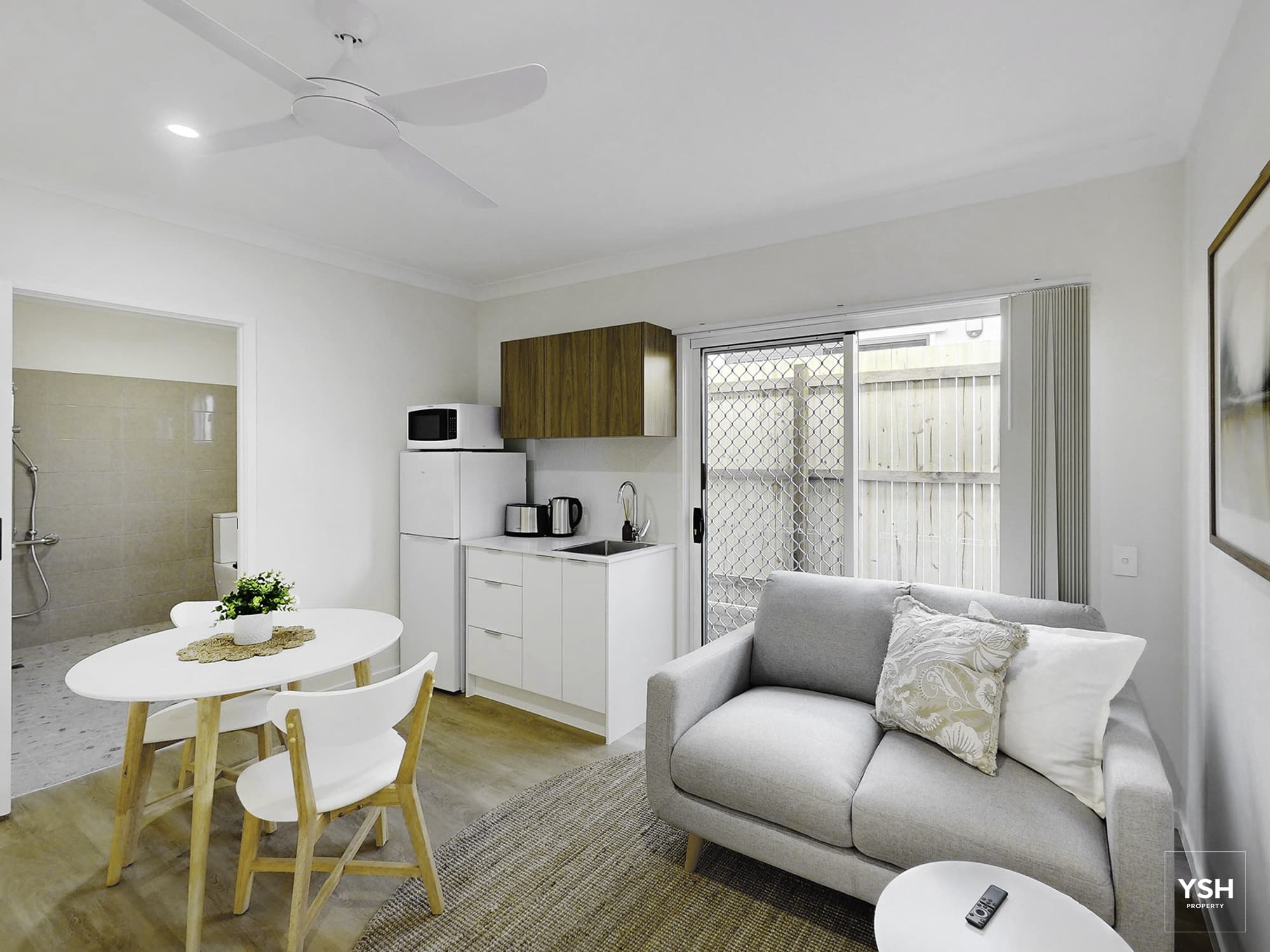 13-Craig-St-Room-1-03_retouched 13 Craig St Room 1 03 retouched