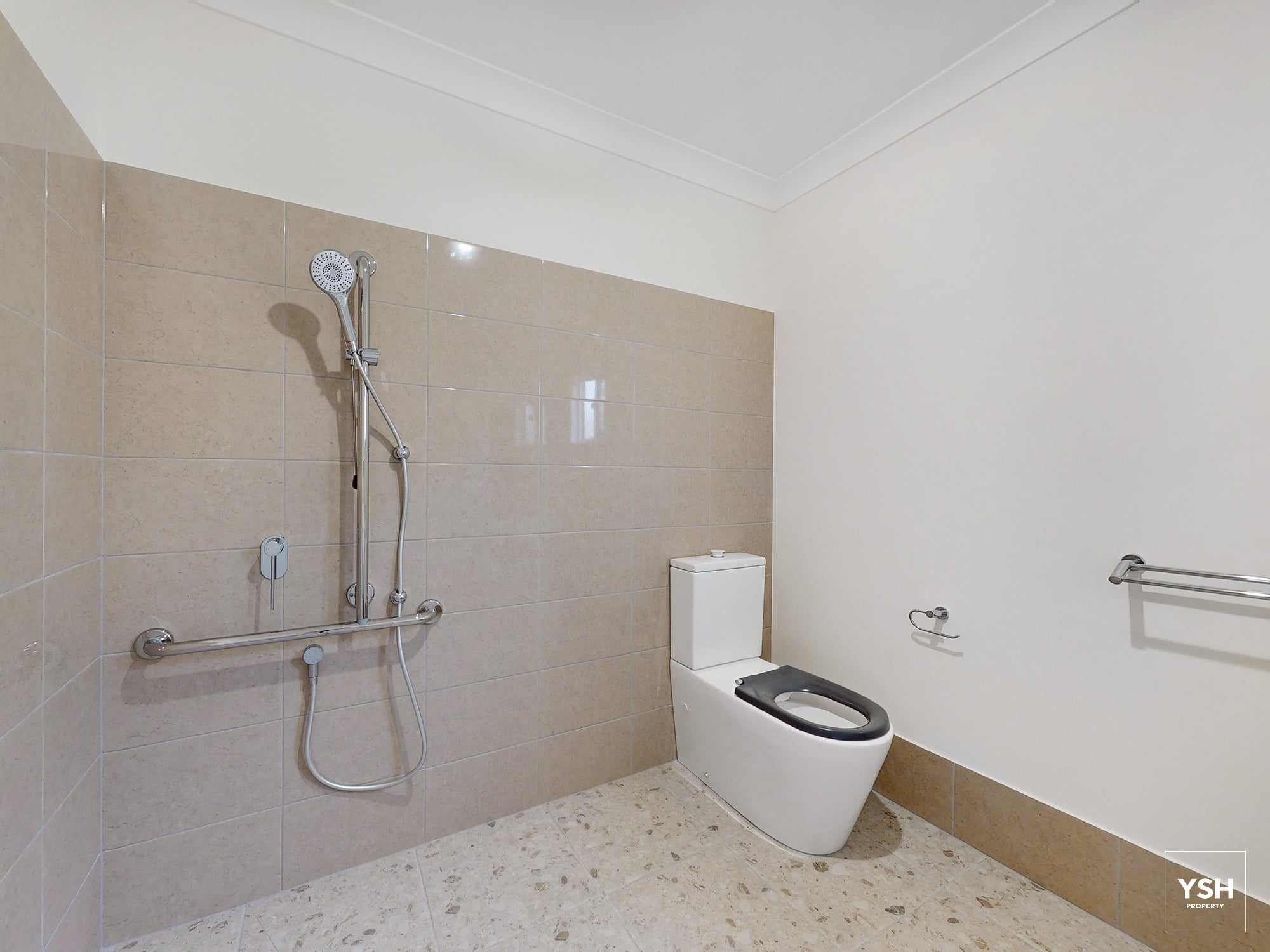 13-Craig-St-Room-1_retouched_watermarked (1) 13 Craig St Room 1 retouched watermarked 1