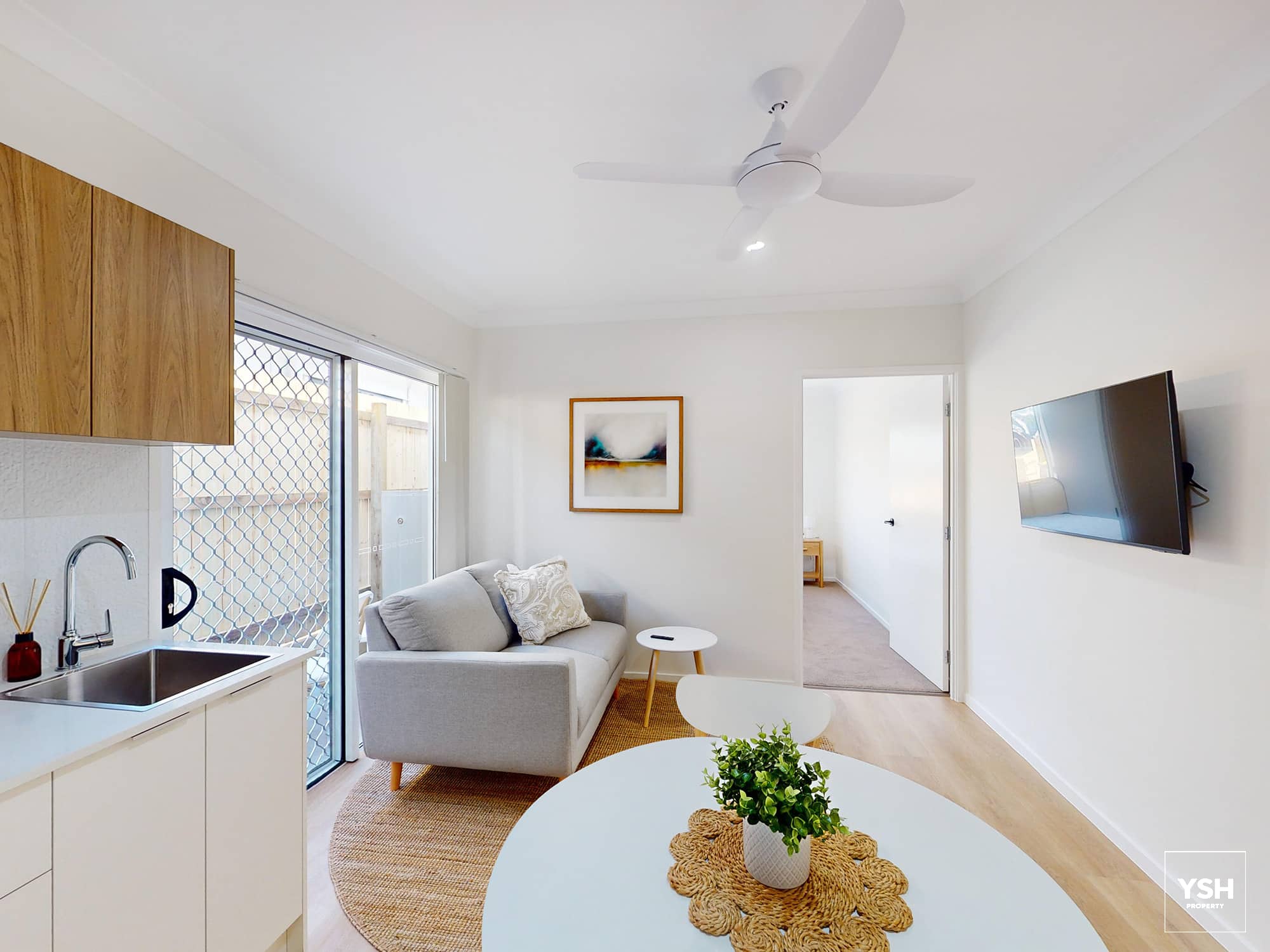 13-Craig-St-Room-1_retouched_watermarked (3) 13 Craig St Room 1 retouched watermarked 3