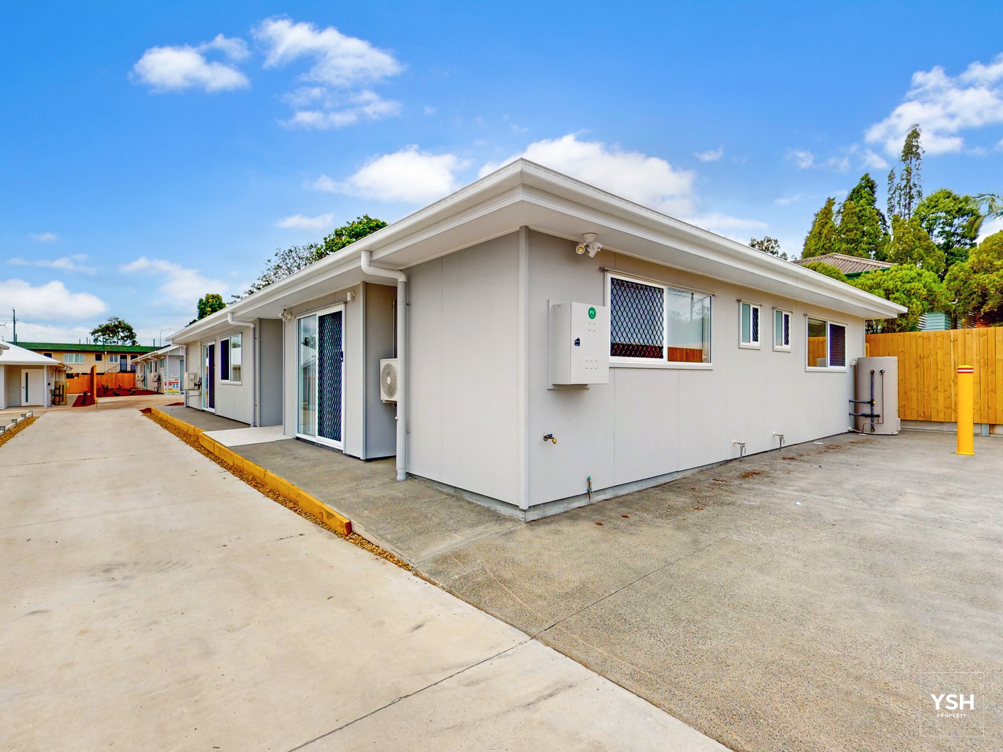 37 Rowe – MAIN 37 Rowe MAIN