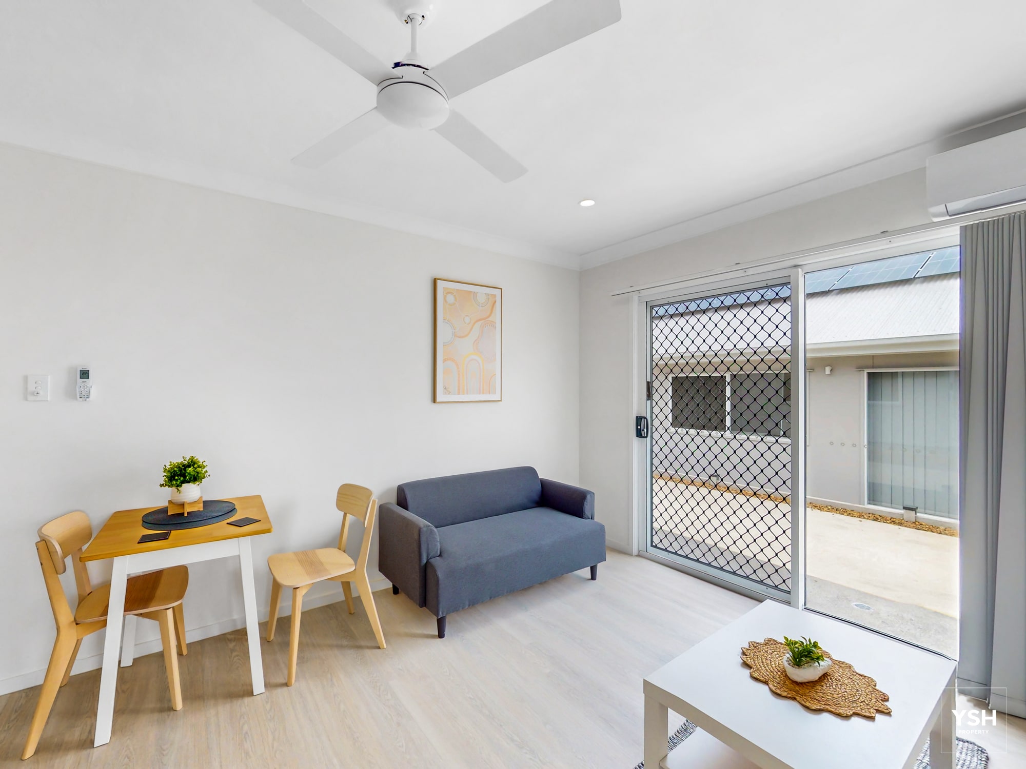 37 Rowe – Unit 1 – living 37 Rowe Unit 1 living