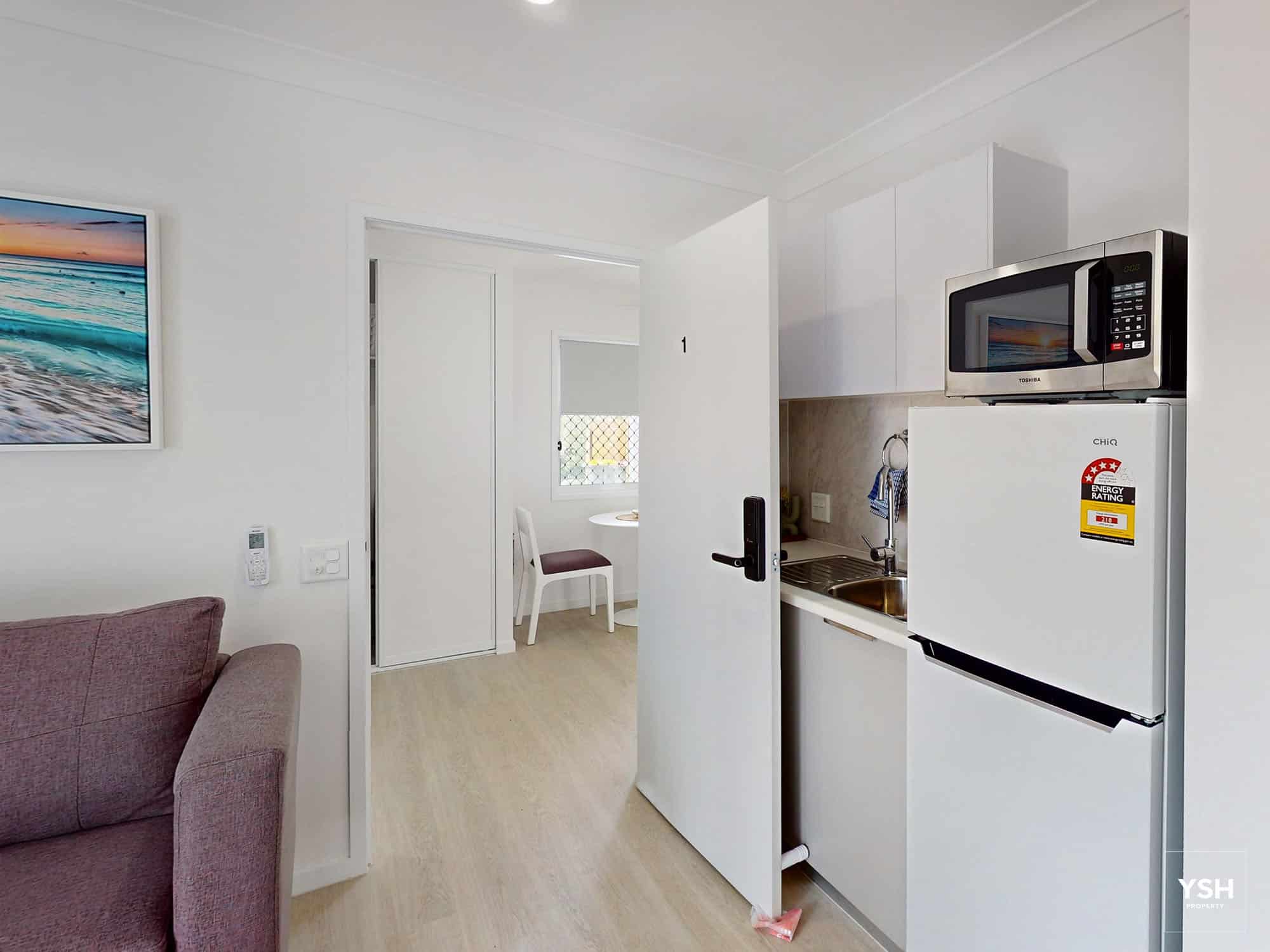 45 Amherst – Unit 1 – Kitchenette 45 Amherst Unit 1 Kitchenette