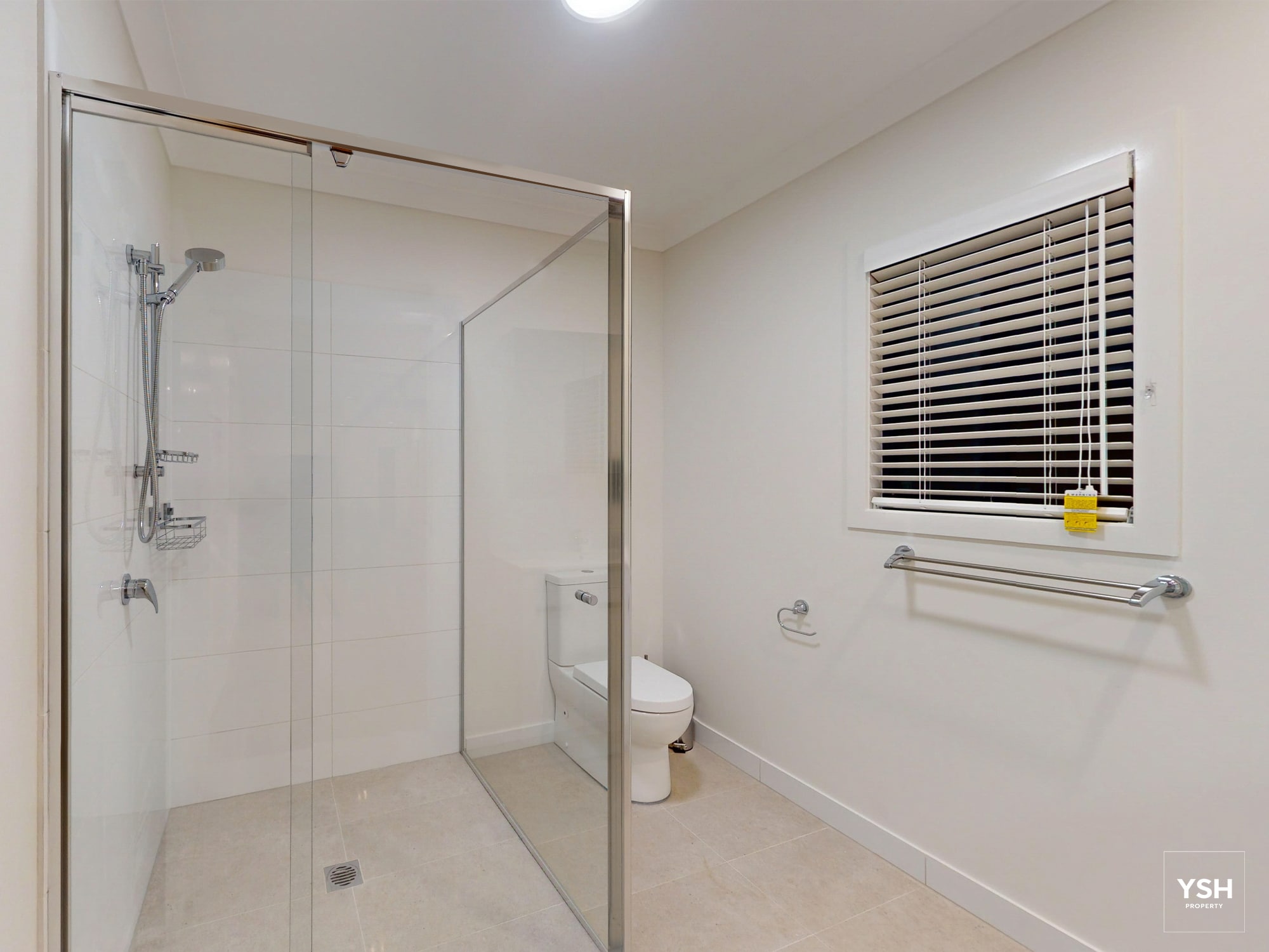 5a Tasman – Unit 1 – bathroom 5a Tasman Unit 1 bathroom