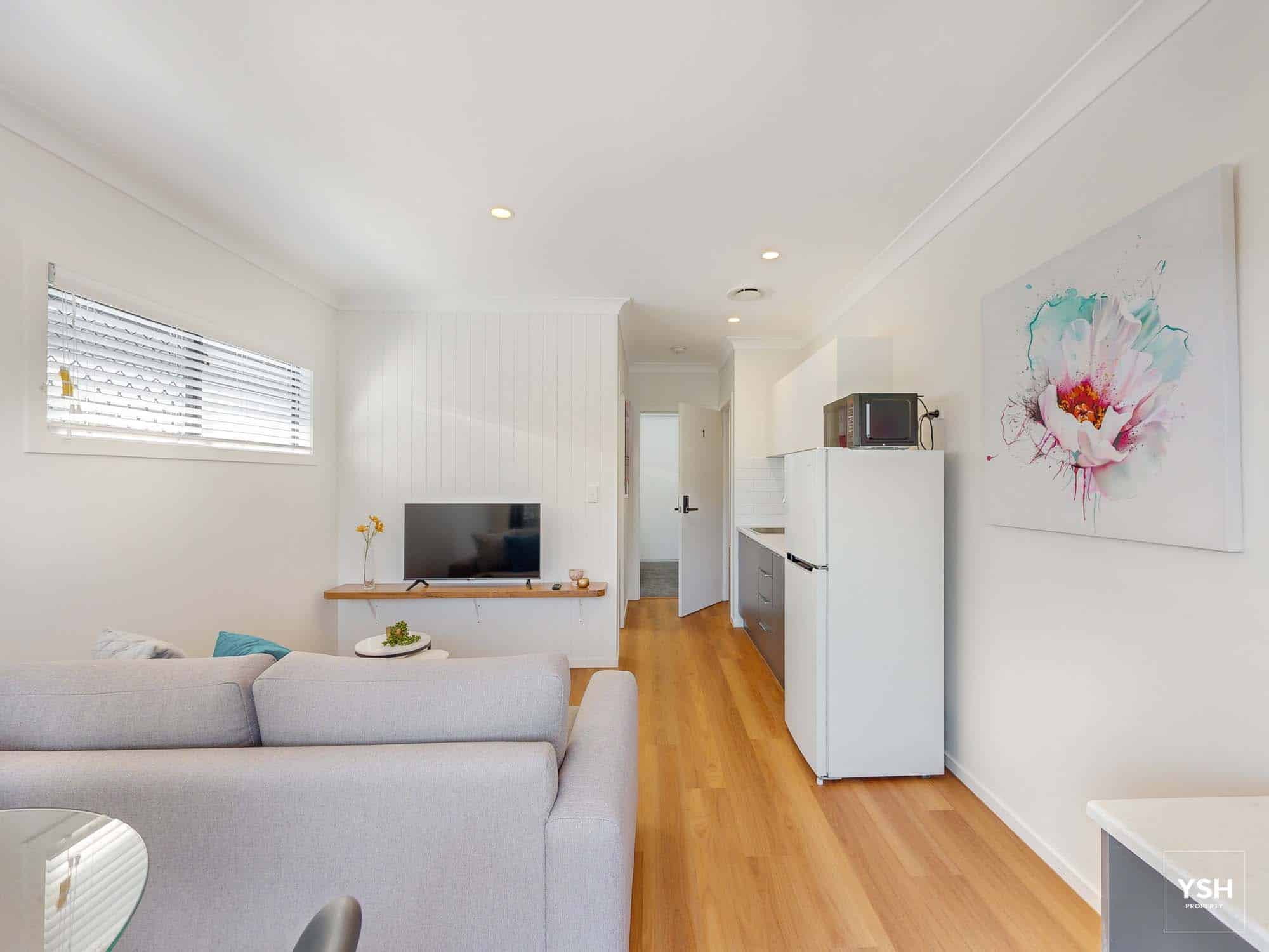 71 Winifred – Unit 1 – living 71 Winifred Unit 1 living