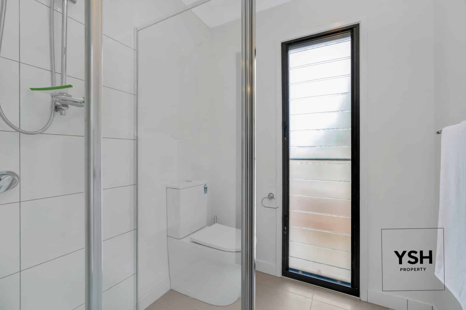 92 Sherwood – Unit 2 – bathroom 92 Sherwood Unit 2 bathroom